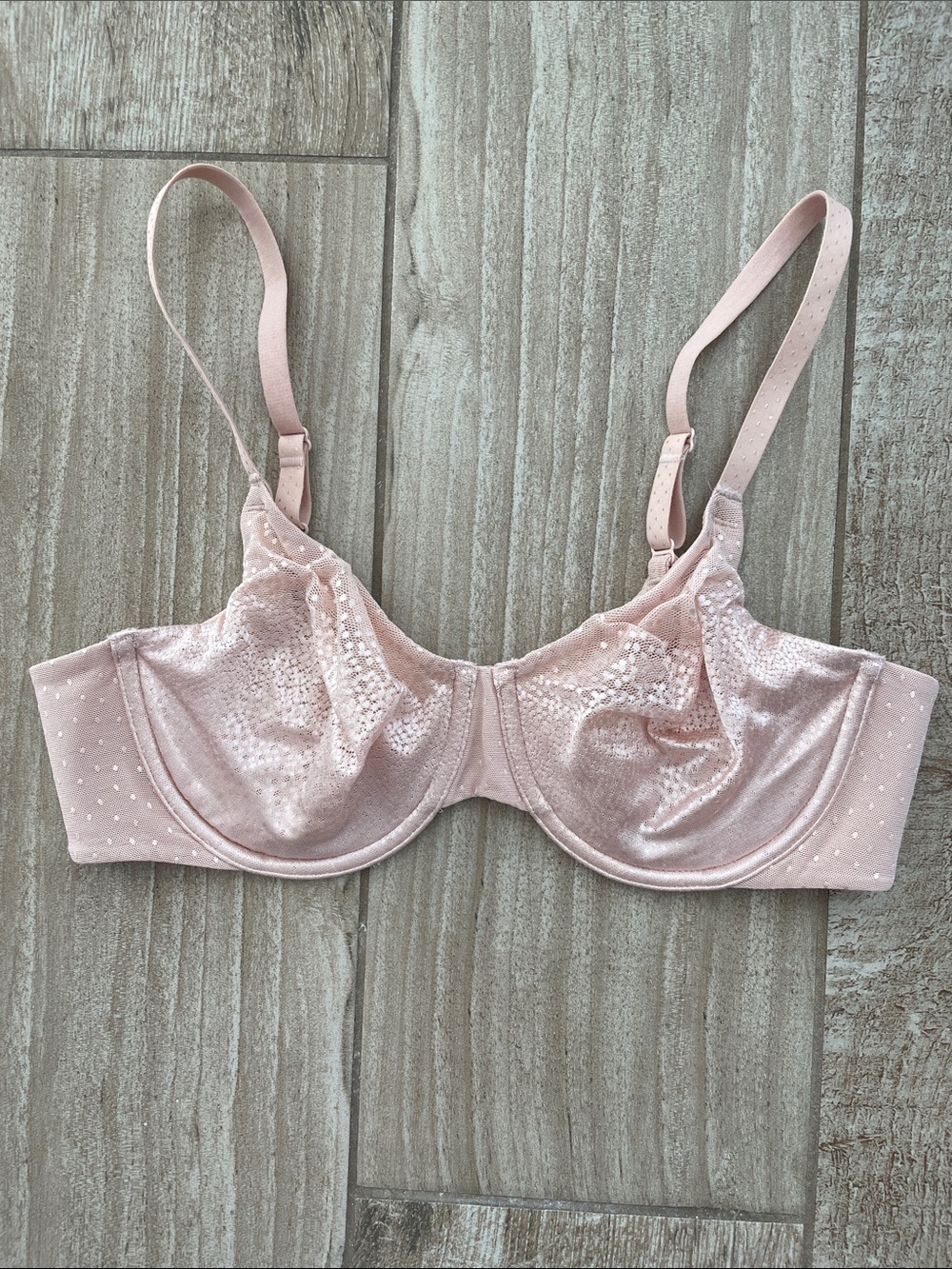 Wacoal light pink Back Appeal bra, size 36C, EUC